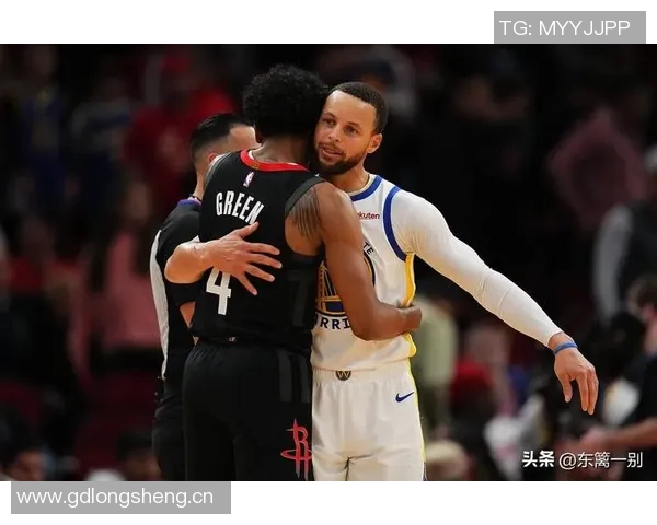 徐静雨建议勇士老年队合理分配出场时间库明加应超35分钟库里应少于30分钟